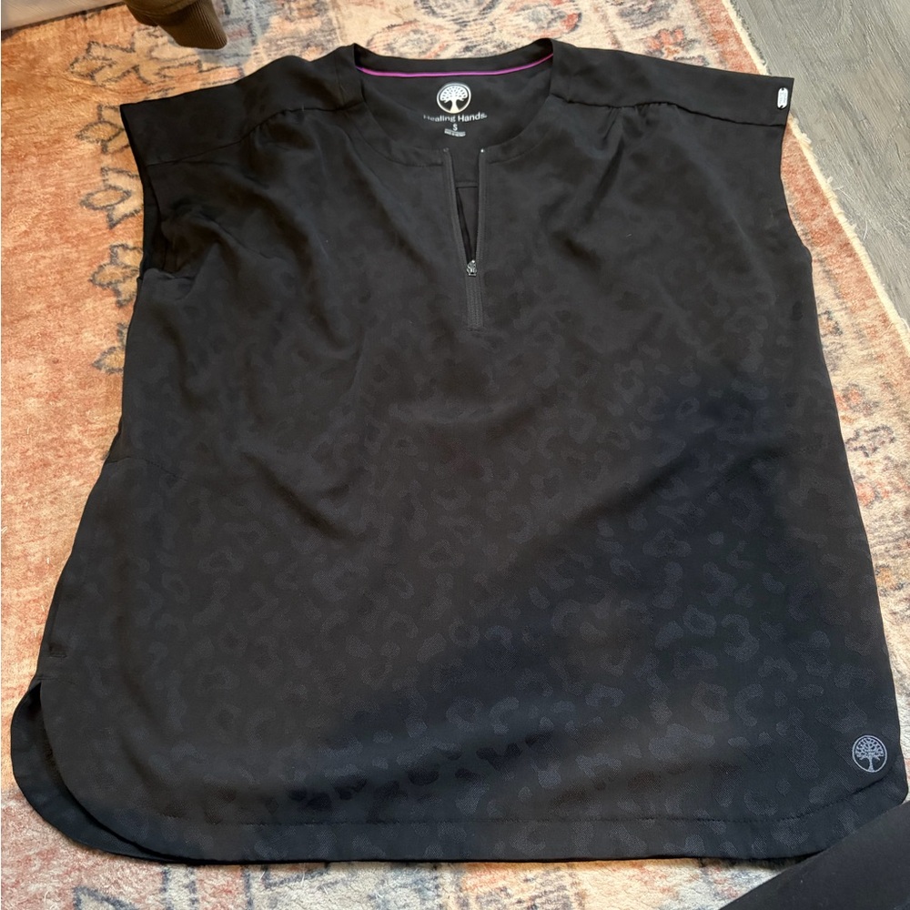 Healing Hands Black Short Sleeve Top